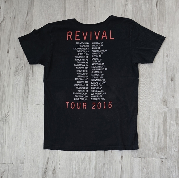 Selena Gomez | 'Revival Tour 2016' black graphic print concert t-shirt | WMS M - Picture 9 of 10